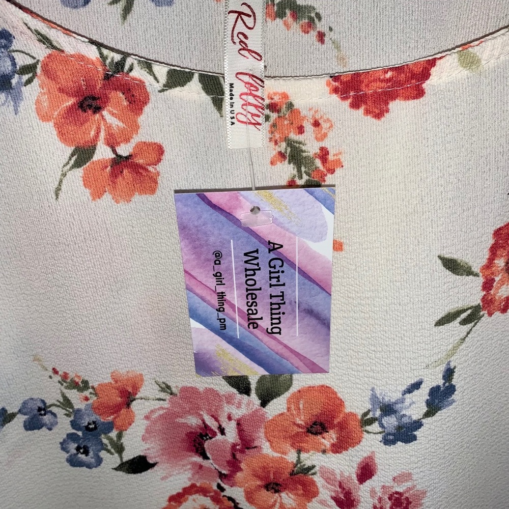 🆕 Ivory Floral Top🌸 - Picture 12 of 12